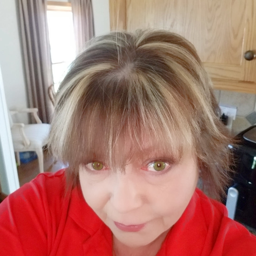 Meet your Posher, Linda